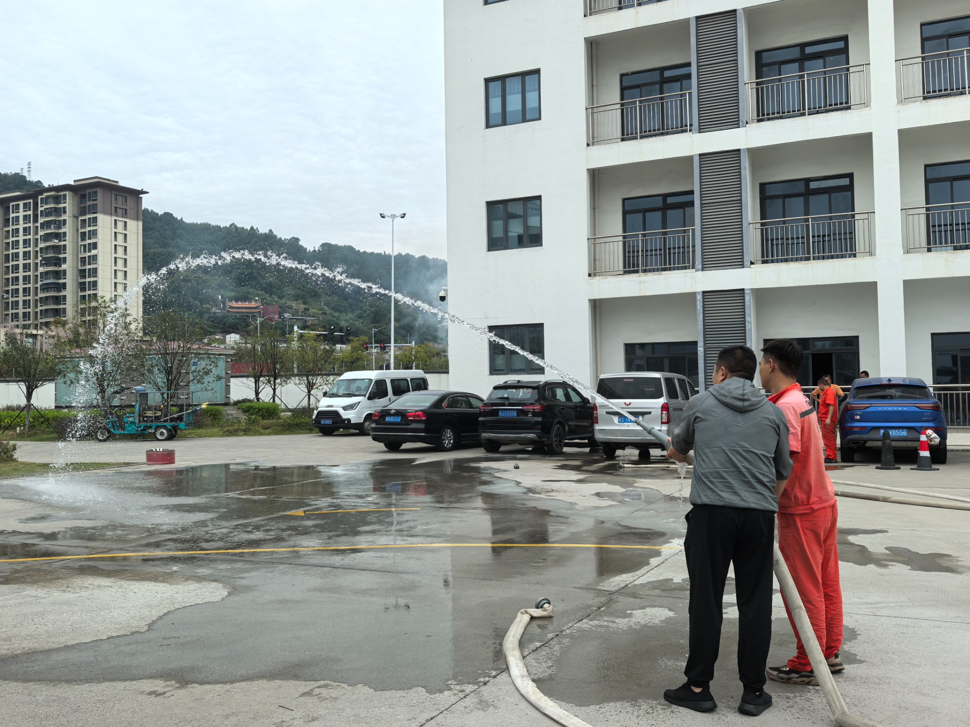 寧德陸港開展“119消防安全日”應(yīng)急演練活動(dòng)，周明組拍攝3.jpg